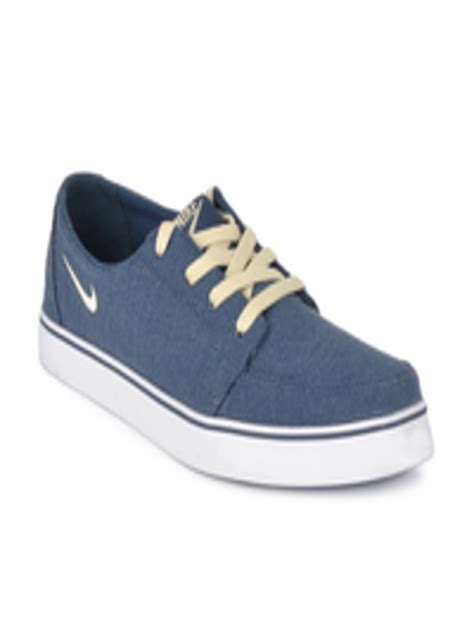 nike dewired casual shoes.